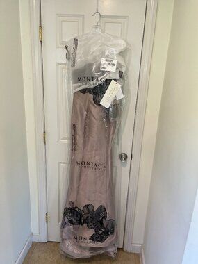 Mon Cheri Montage M841 NWT mother of bride formal gown, size 4, new with tags